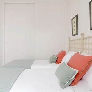 https://plaza-nueva-2-dormitorios-2-banos.es-andalucia.com
